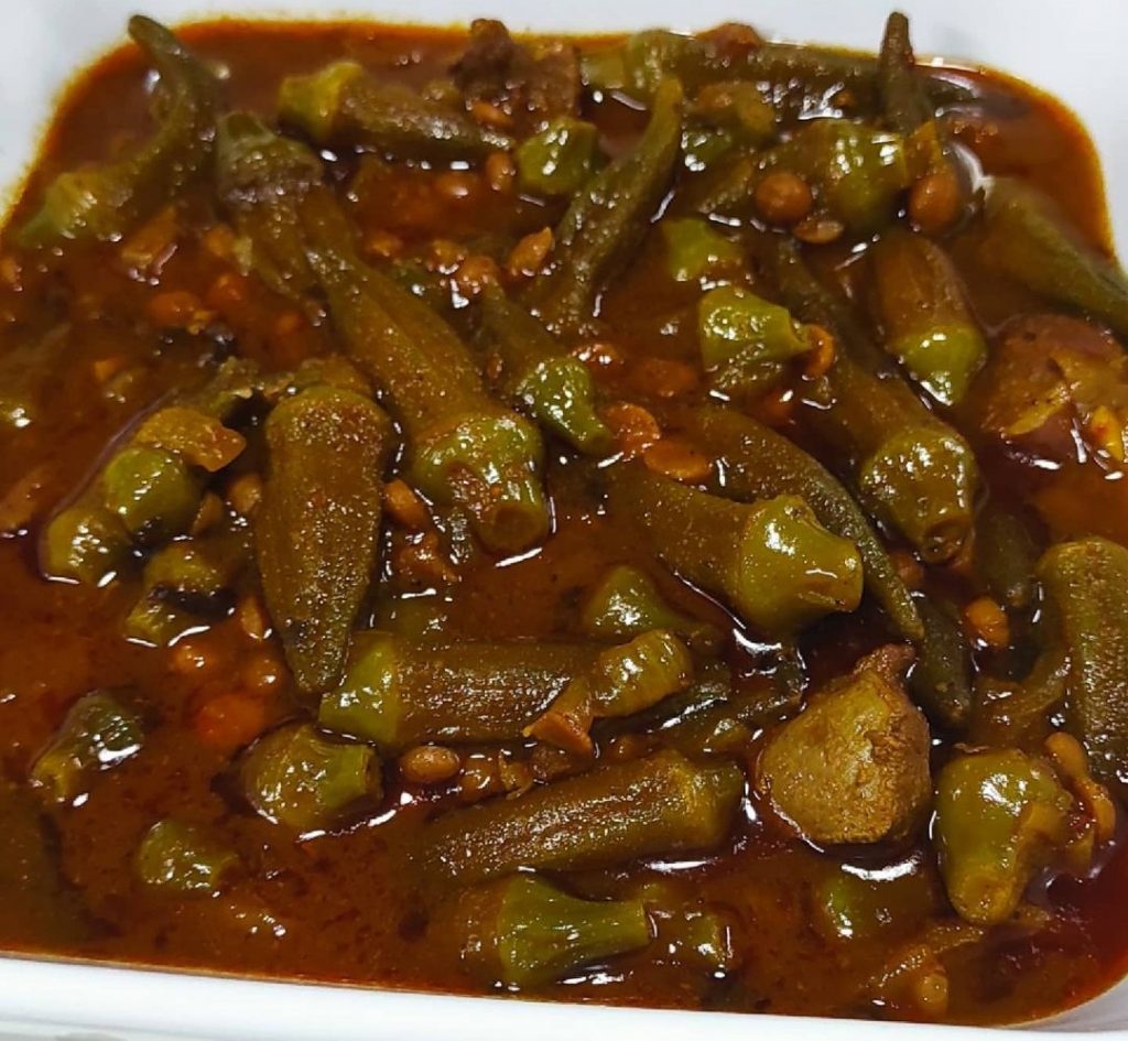 طرز تهیه خورش قیمه با بامیه و گوشت مجلسی و لذیذ با طعم فوق العاده 18 طرز تهیه خورش قیمه با بامیه