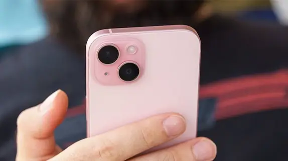 با قابلیت های مهم آیفون 15 که به تازگی رونمایی شده آشنا شوید 12 با قابلیت های مهم آیفون 15 که به تازگی رونمایی.webp