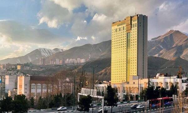 1707993618 463 بزرگترین هتل های تهران کدامند؟