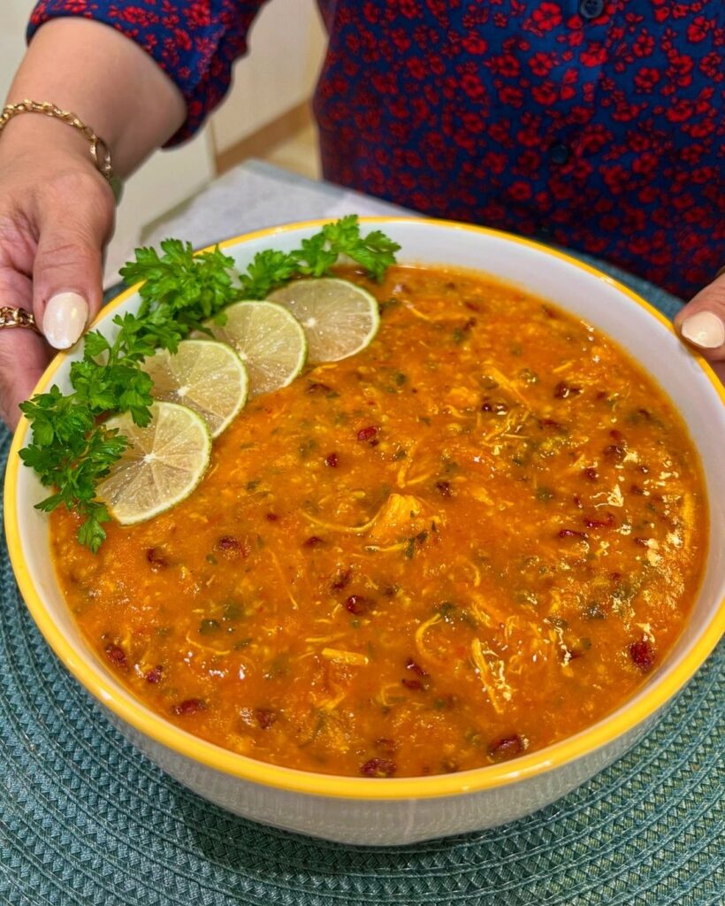 نحوه تهیه سوپ پاییزی خوشمزه با مرغ و سبزیجات_مجله رشد 2 طرز تهیه سوپ پاییزی