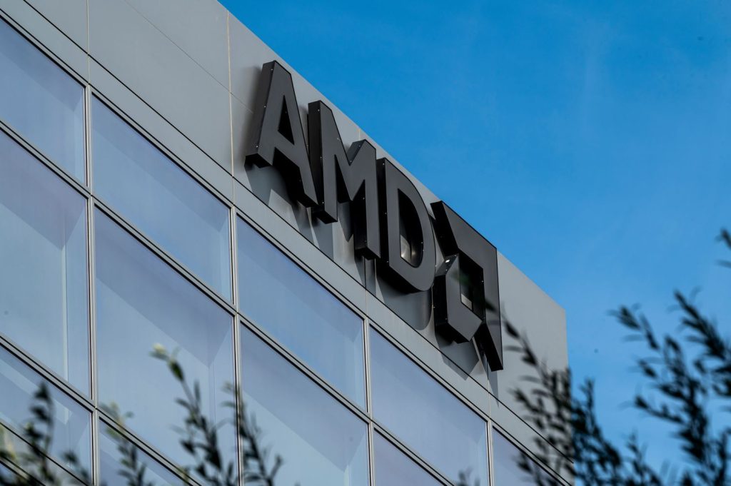 چرا پیشبینی فروش ضعیف دیتاسنتر باعث سقوط ۱۰ درصدی سهام AMD شد