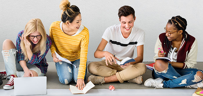 کارآفرینی در نوجوانی: ۵ مهارتی که باید یاد گرفت_مجله رشد 8 کارآفرینی در نوجوانی ۵ مهارتی که باید یاد گرفت مجله رشد