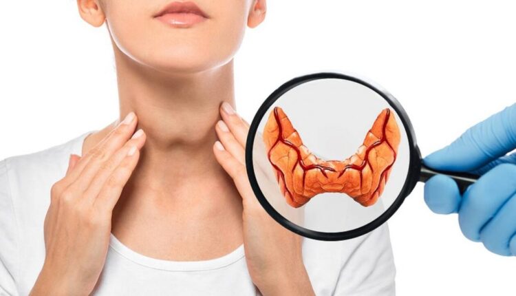 مشکل تیروئید در گلو