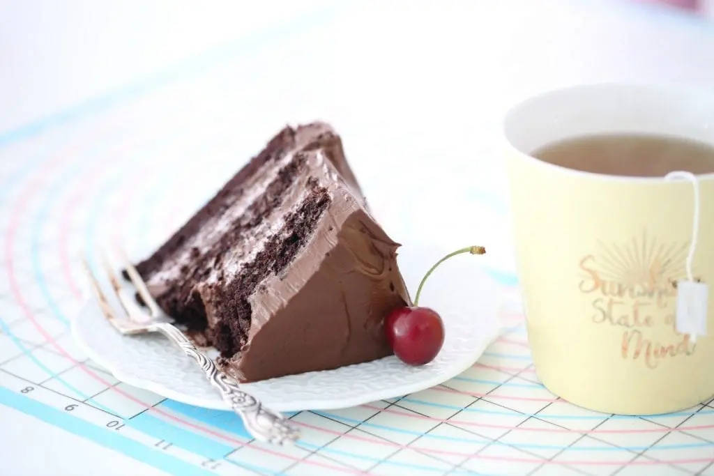 چرا شکلات را دوست داریم و چرا شکلات خوشمزه است؟_مجله رشد 8 چرا شکلات را دوست داریم و چرا شکلات خوشمزه است؟ مجله.webp